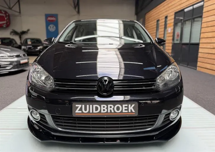 Volkswagen Golf 2009 photo 2