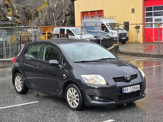 Toyota Auris 2008 photo 3