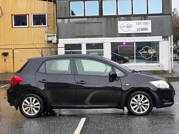 Toyota Auris 2008 photo 4