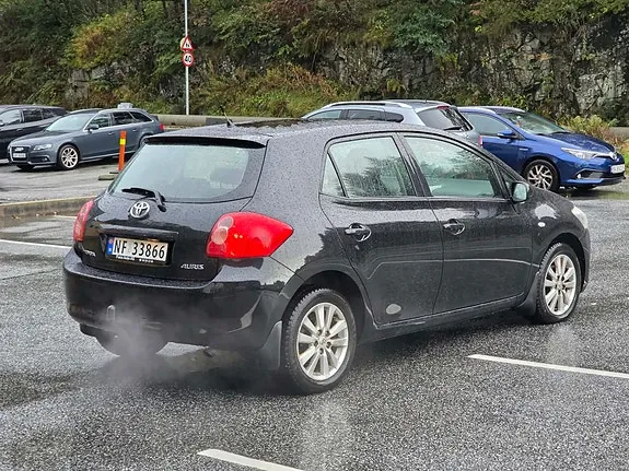 Toyota Auris 2008 photo 5