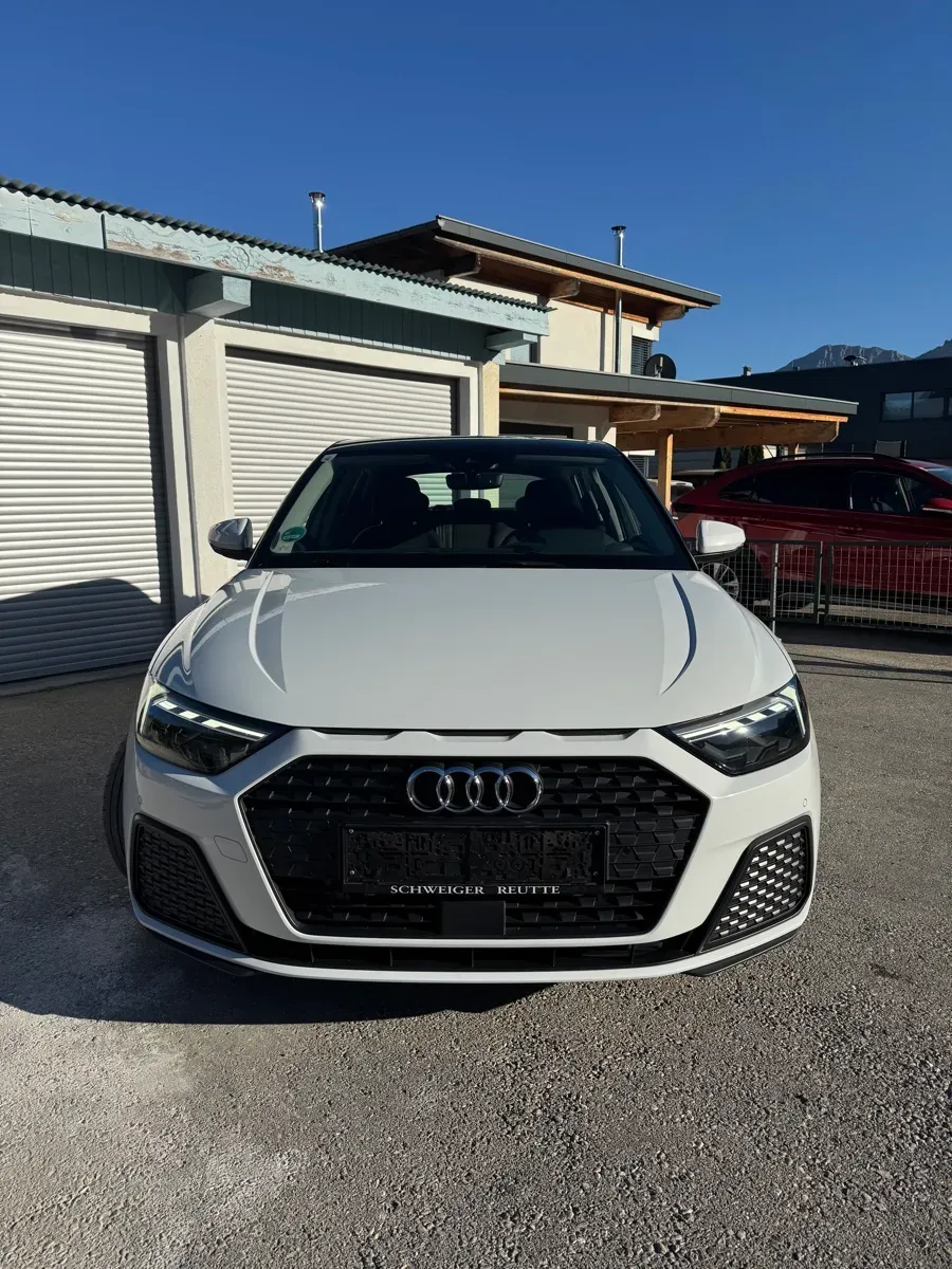 Audi A1 2020 photo 2