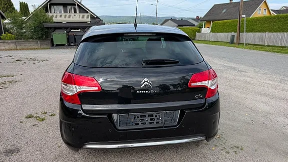 Citroen C4 2011 photo 2