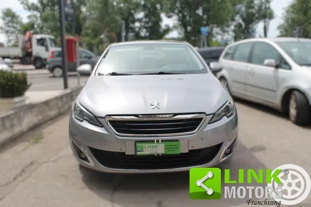 Peugeot 308 2015 photo 2