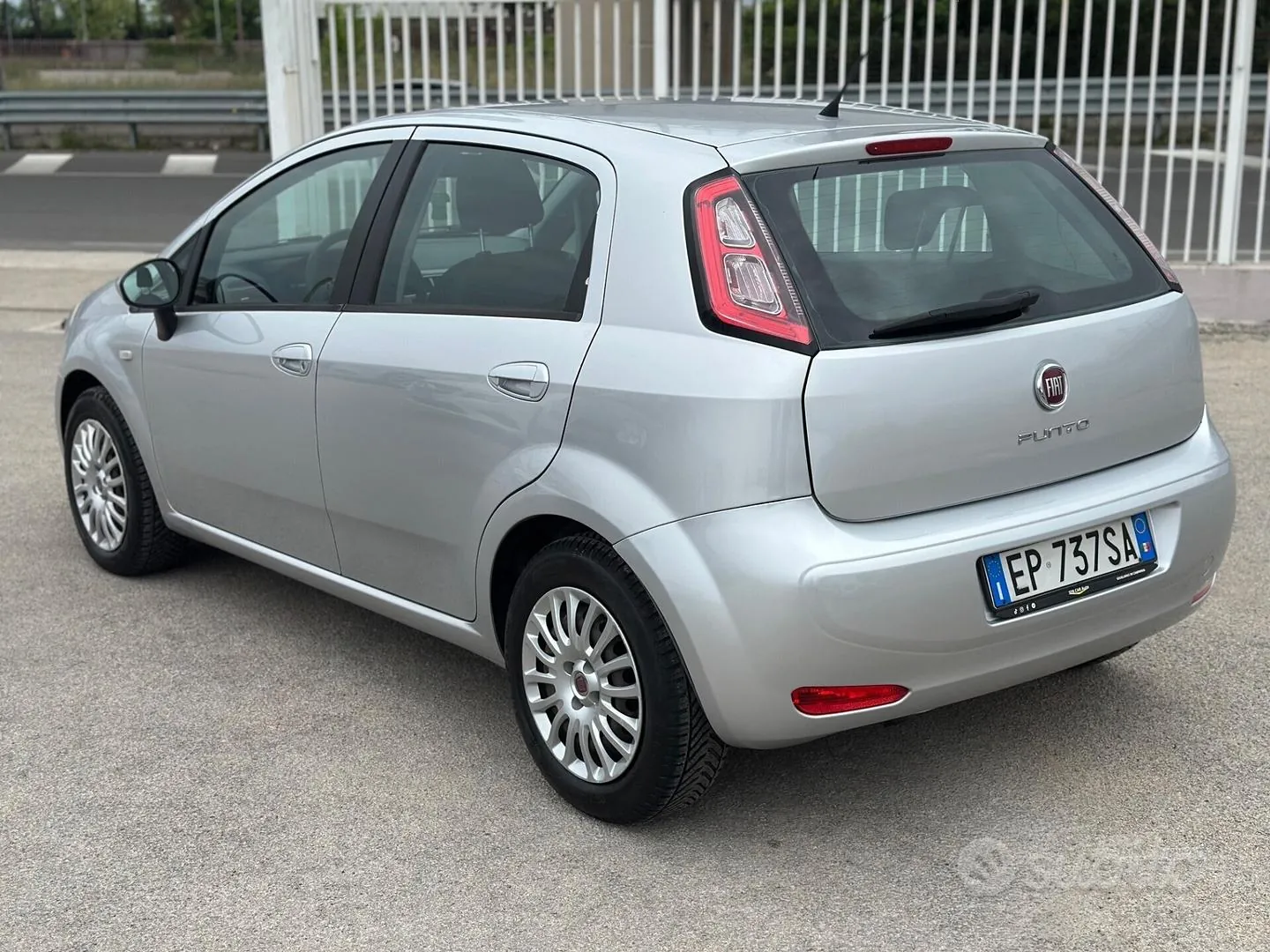 Fiat Punto 2013 photo 5