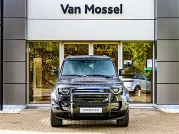 Land Rover Defender 2026 photo 2