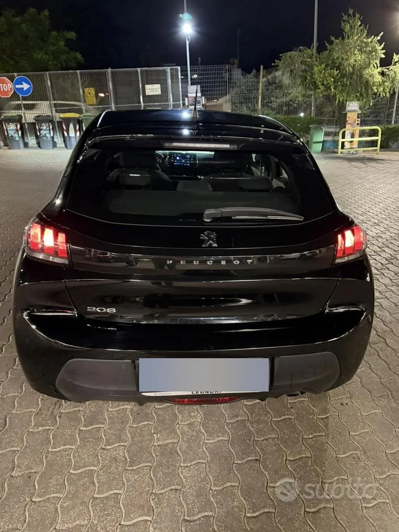 Peugeot 208 2020 photo 3