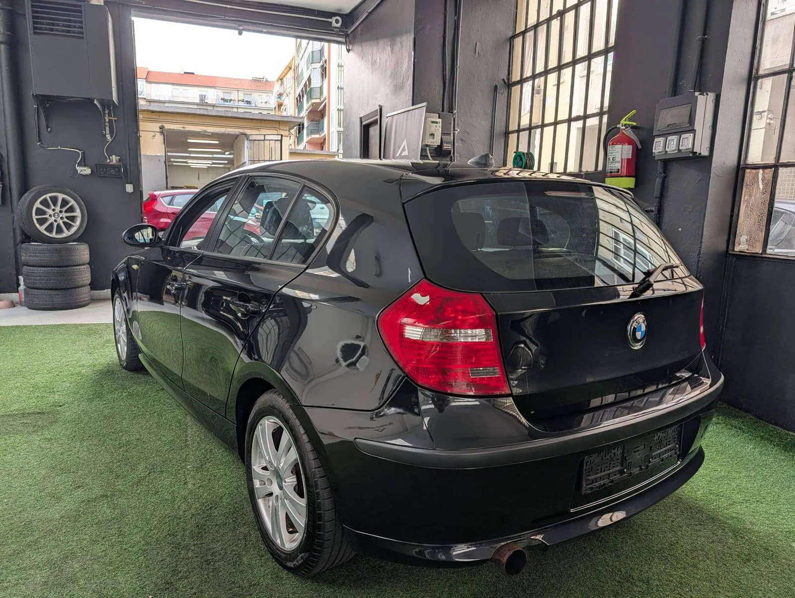 BMW 116I 2009 photo 3