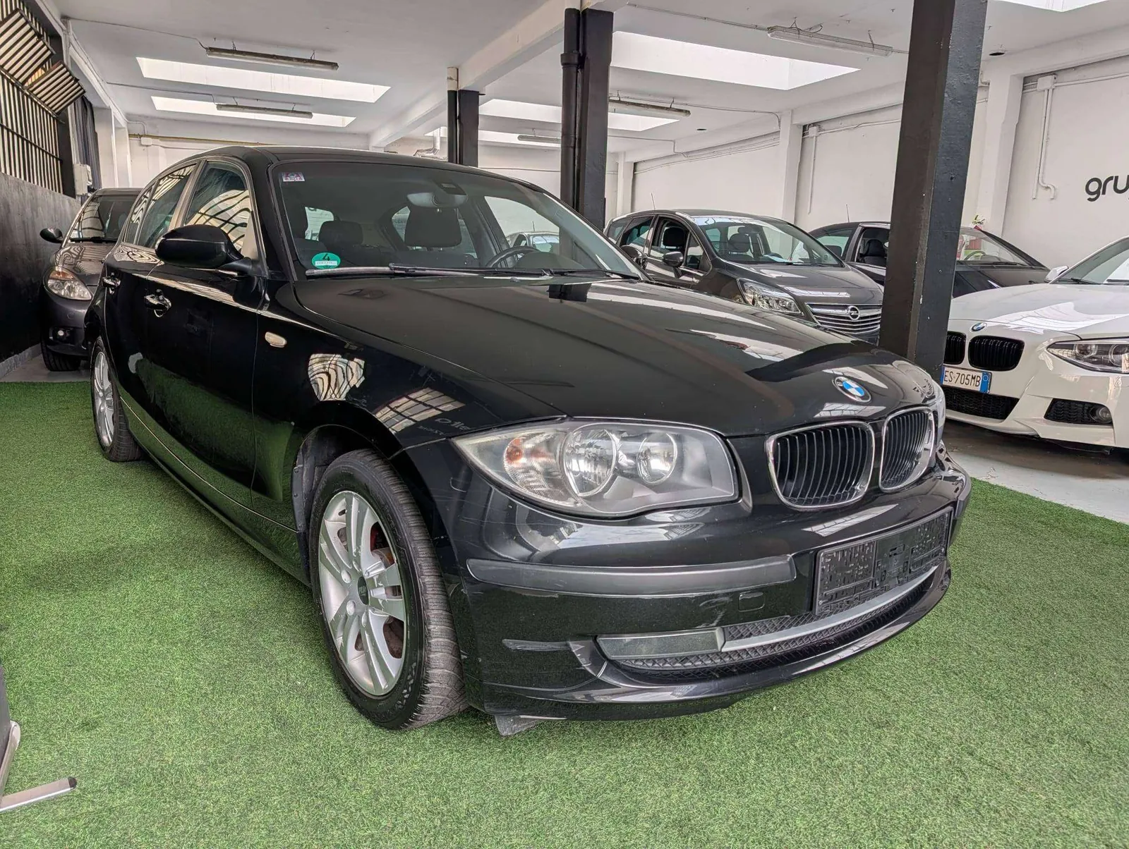 BMW 116I 2009 photo 5