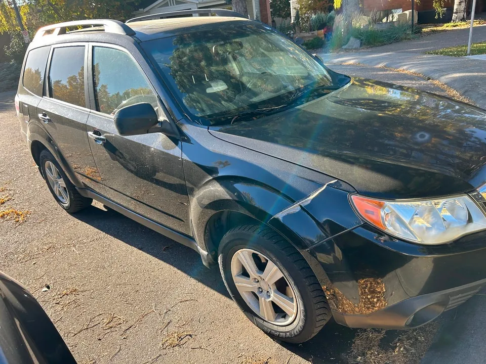 Subaru Forester 2010 photo 2