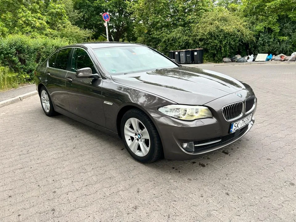 BMW 520I