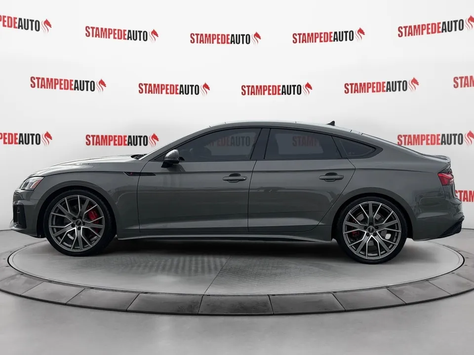 Audi S5 2023 photo 2