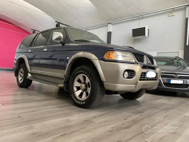Mitsubishi Pajero Sport 2007 photo 2