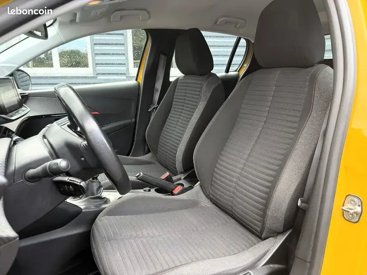 Peugeot 208 2020 photo 5