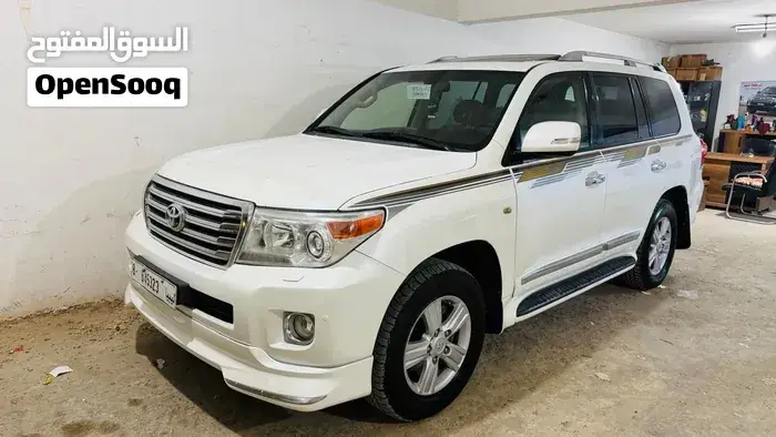 Toyota Land Cruiser 2013 photo 3