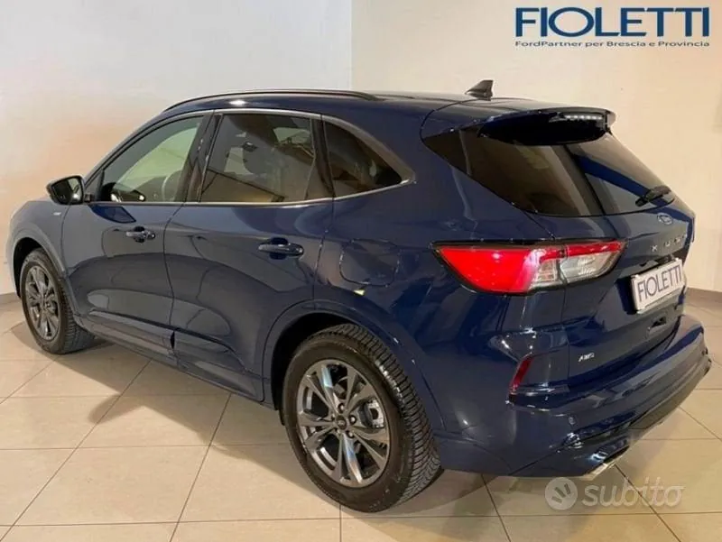 Ford Kuga 2023 photo 2