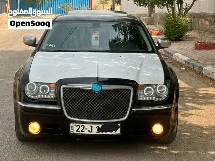 Chrysler 300 2008 photo 2