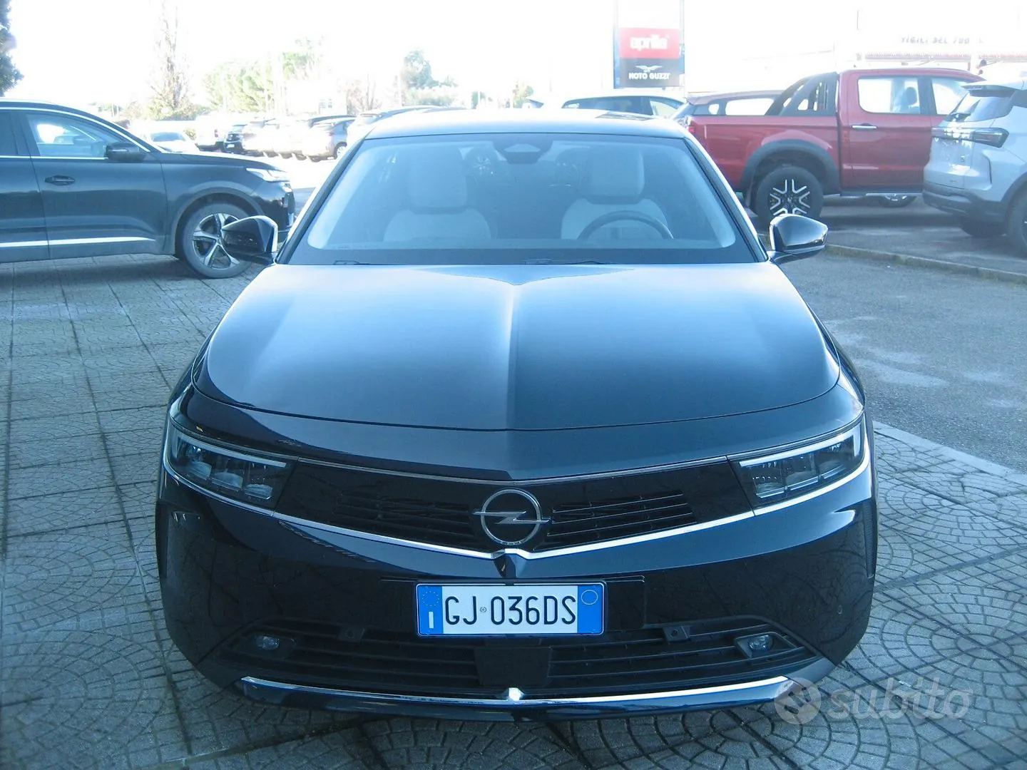 Opel Astra 2022 photo 2