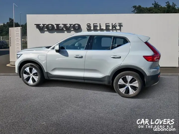 Volvo Xc40 2022 photo 2