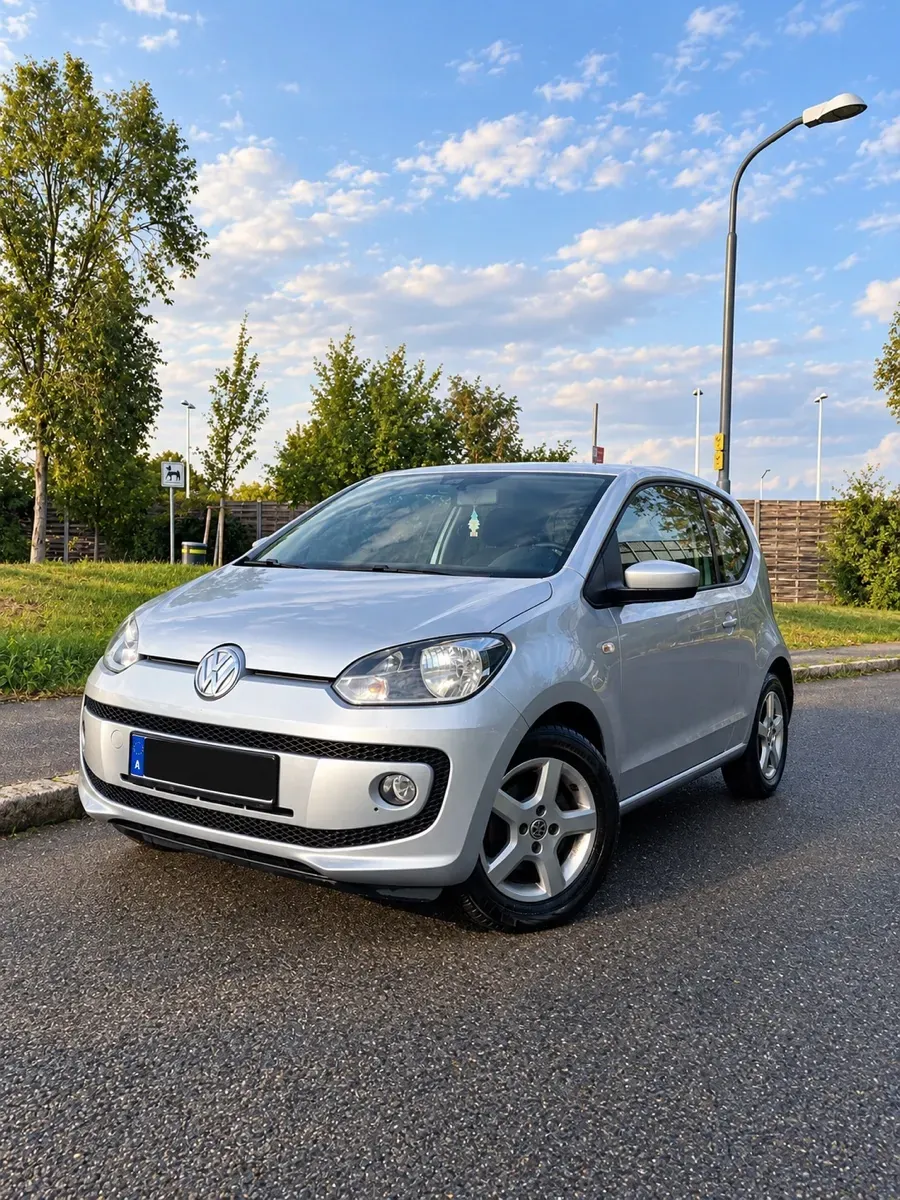 Volkswagen Up 2012 photo 2