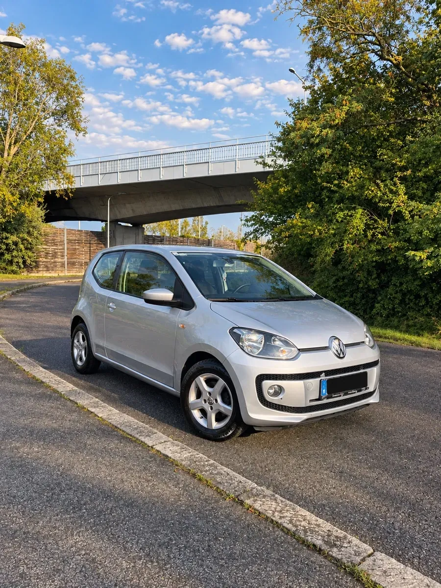 Volkswagen Up 2012 photo 3