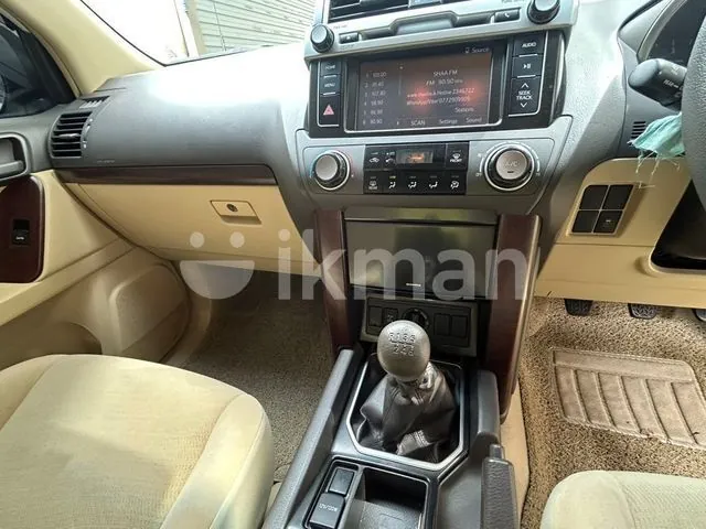 Toyota Land Cruiser Prado 2014 photo 2