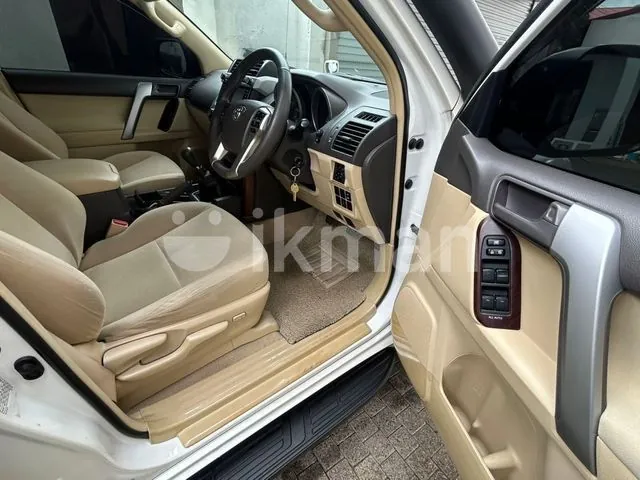 Toyota Land Cruiser Prado 2014 photo 4