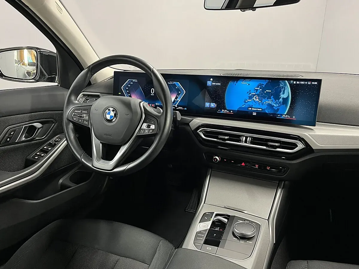 BMW 3 Series 2023 photo 2