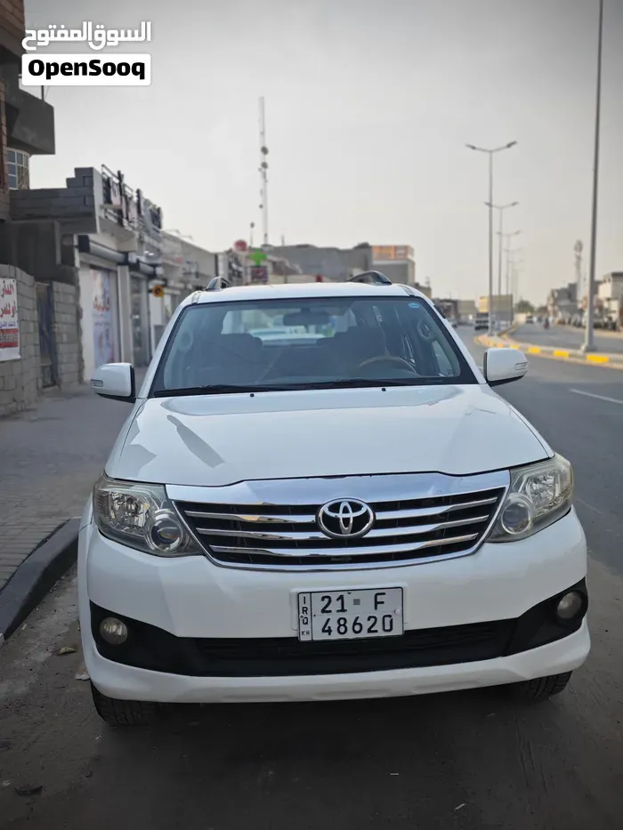 Toyota Fortuner 2012 photo 2