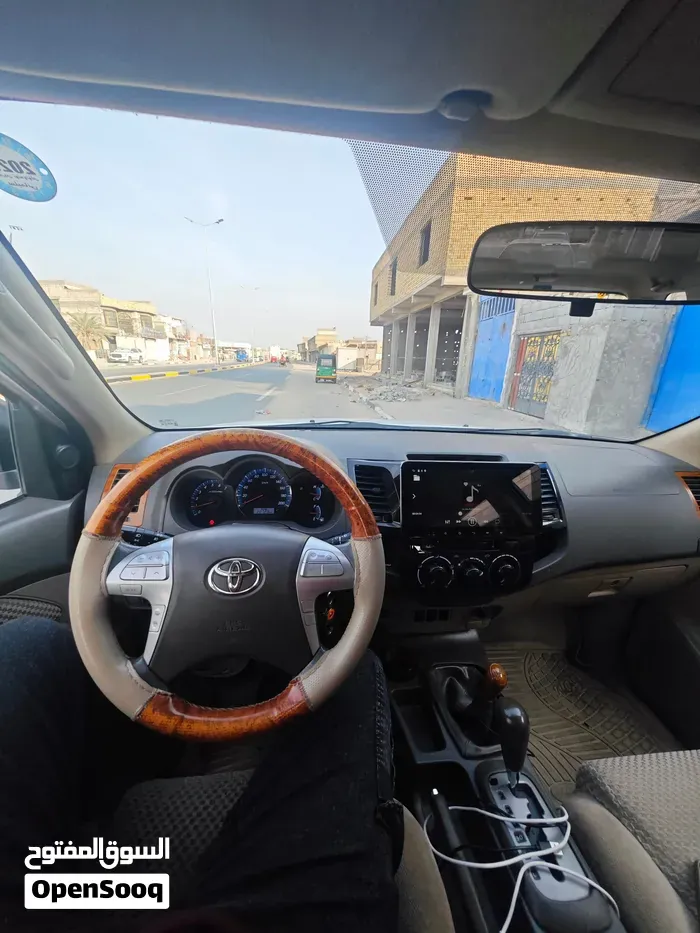 Toyota Fortuner 2012 photo 4
