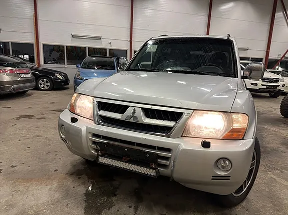 Mitsubishi Pajero 2003 photo 4