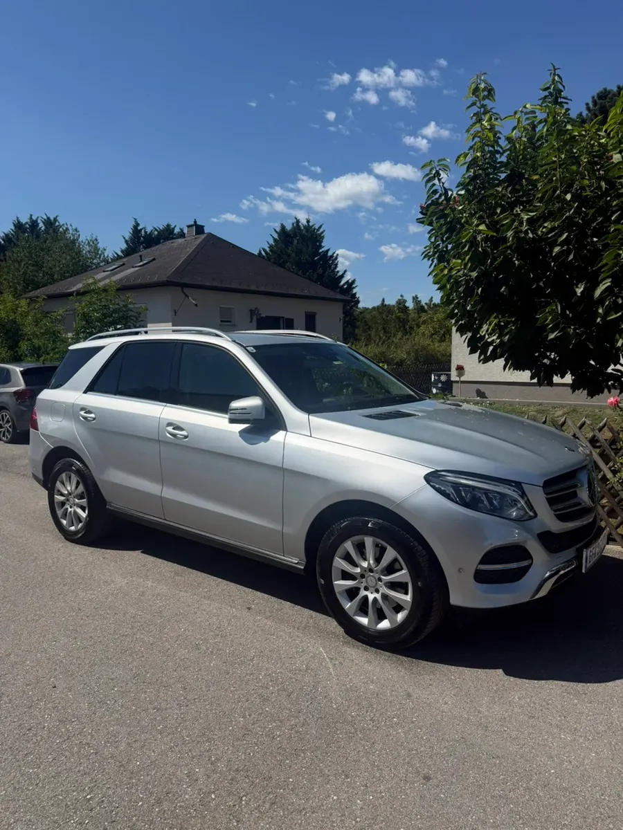 Mercedes-Benz Gle 2017 photo 2