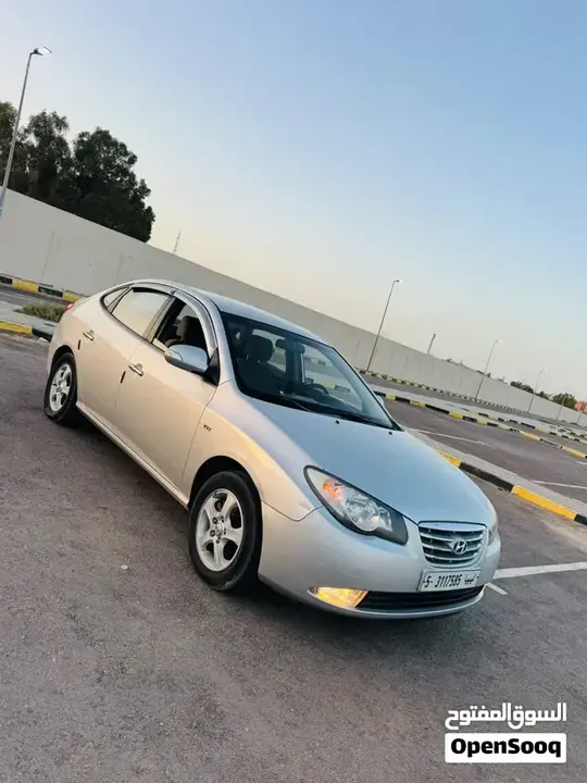 Hyundai Avante 2010 photo 2
