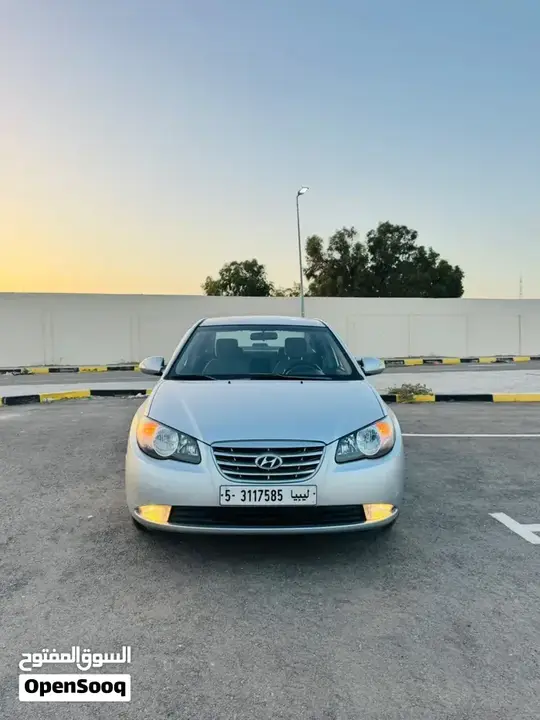 Hyundai Avante 2010 photo 3