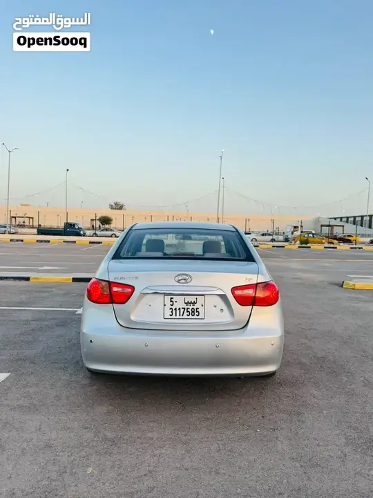 Hyundai Avante 2010 photo 4