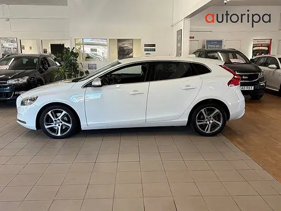 Volvo V40 2016 photo 2