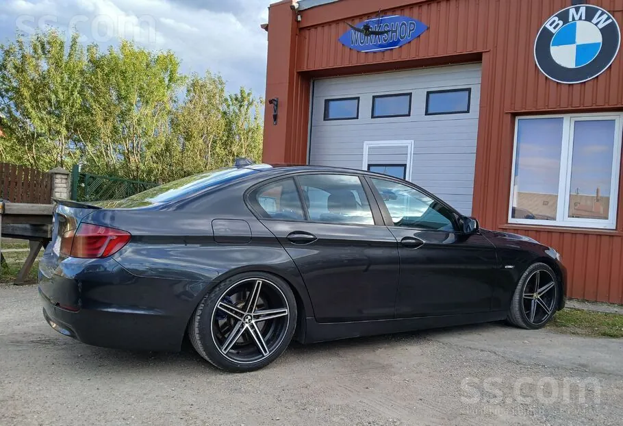 BMW 523I 2010 photo 5