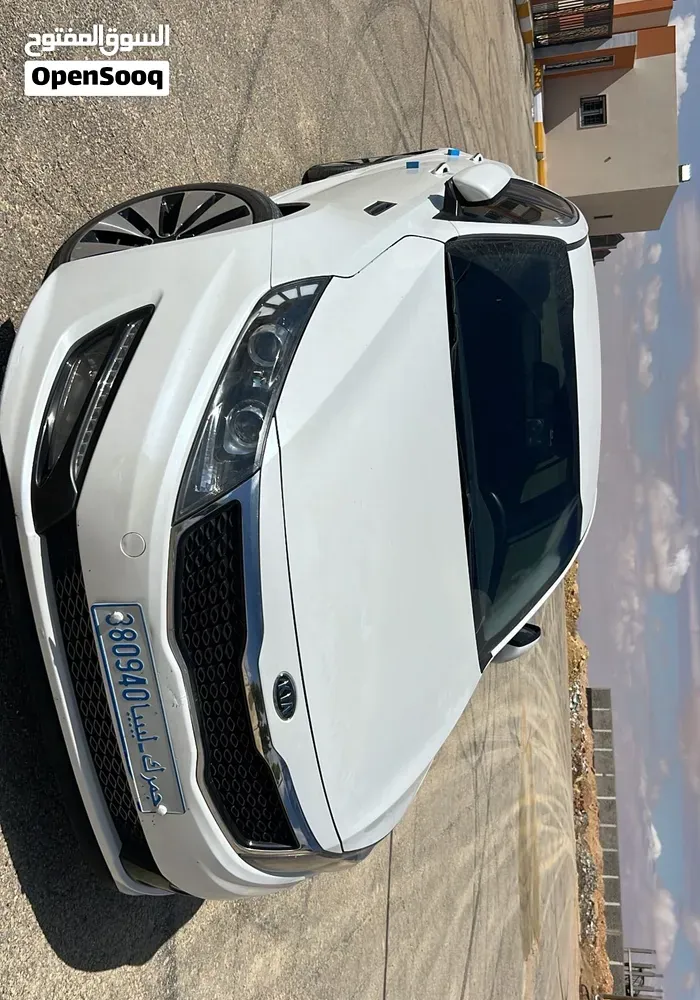 Kia K5 2012 photo 2