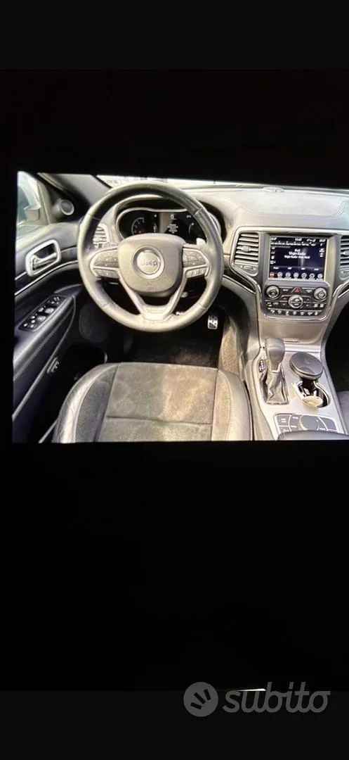 Jeep Grand Cherokee 2018 photo 2