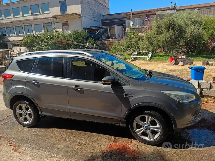 Ford Kuga 2013 photo 2