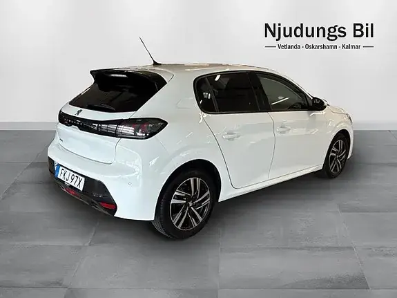 Peugeot 208 2021 photo 3