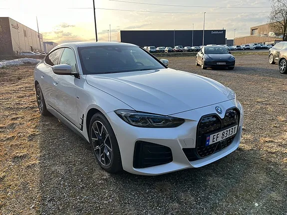 BMW I4 2023 photo 5
