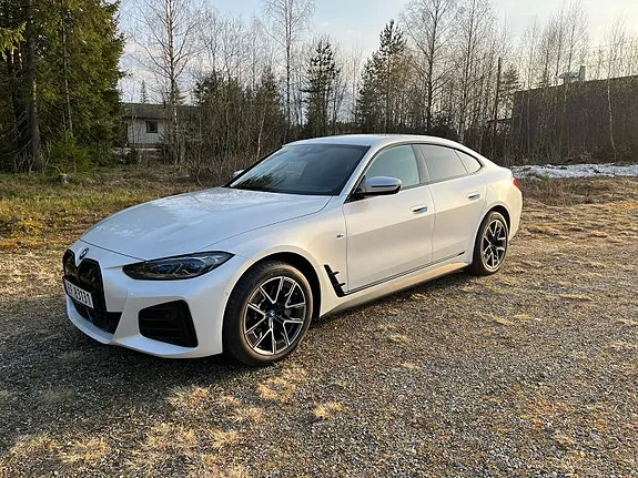 BMW I4 2023 photo 3