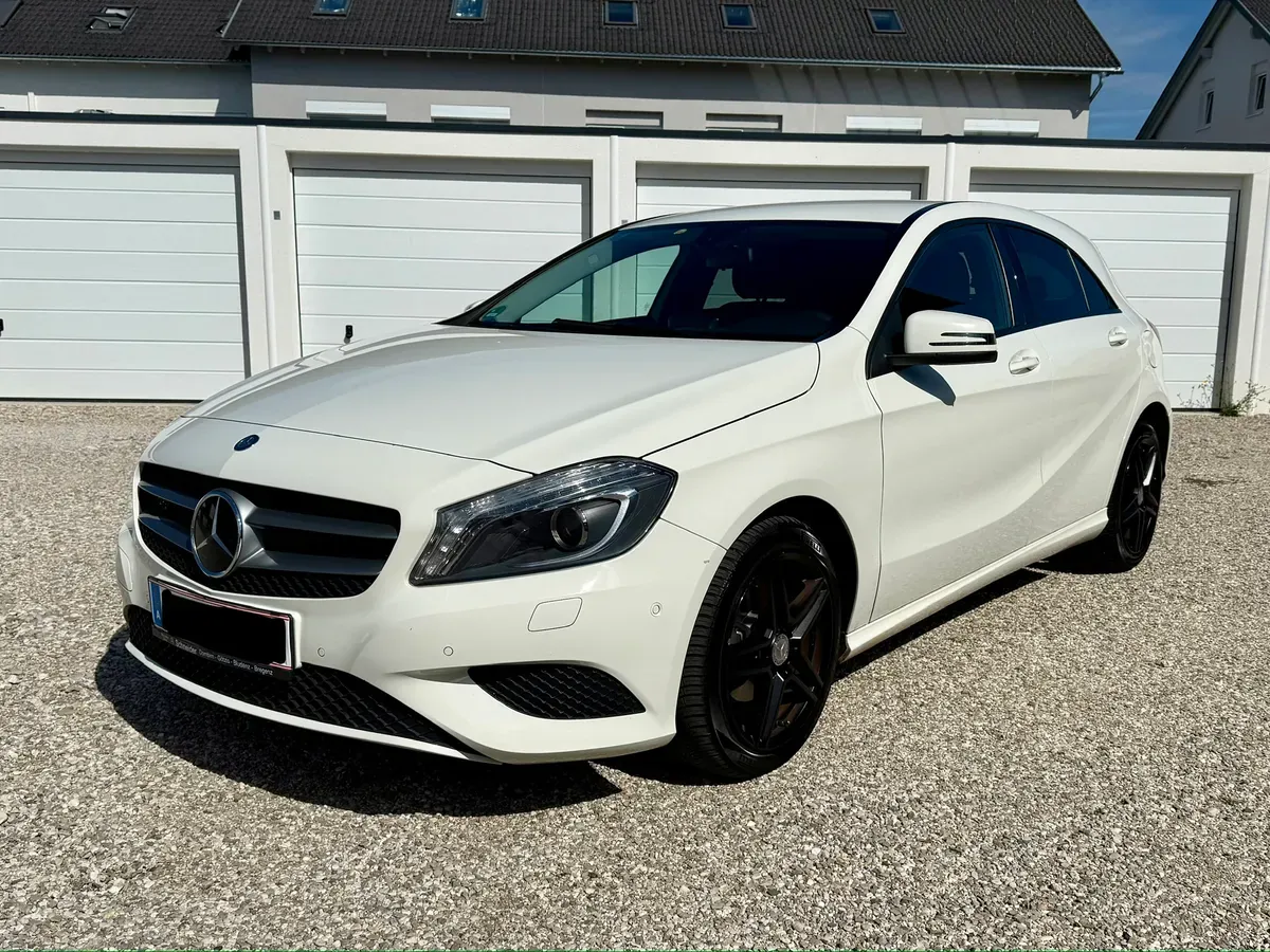 Mercedes-Benz A-Class 2013 photo 2