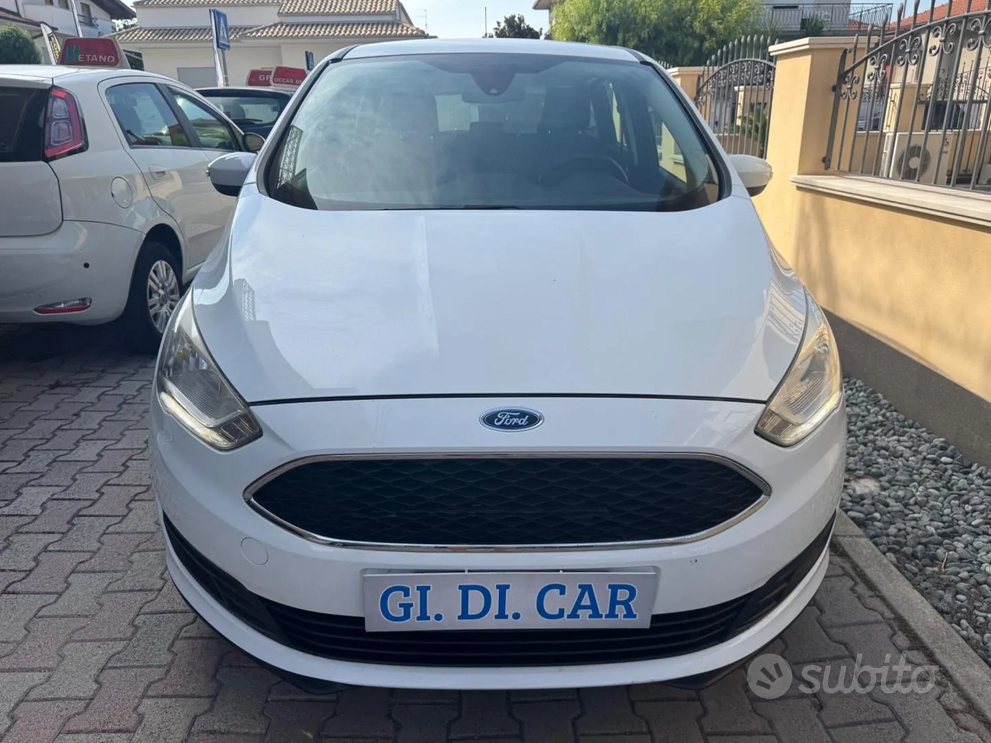 Ford C-Max 2016 photo 2