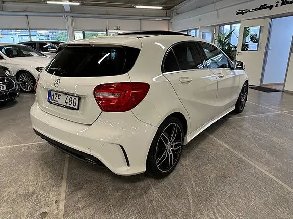 Mercedes-Benz A200 2013 photo 3