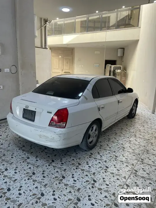 Hyundai Avante 2005 photo 2