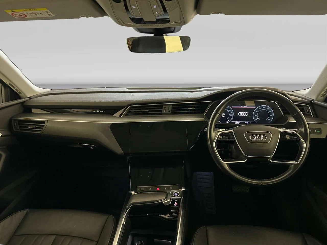 Audi Q8 E-Tron 2023 photo 3