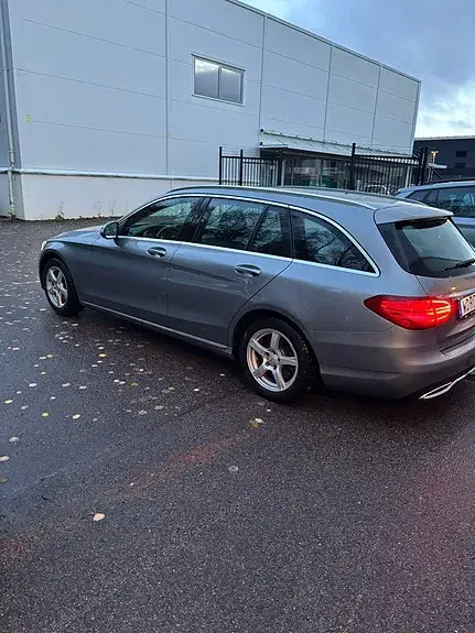 Mercedes-Benz C 220 2016 photo 3