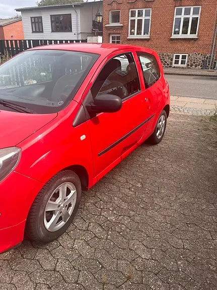 Renault Twingo 2011 photo 2