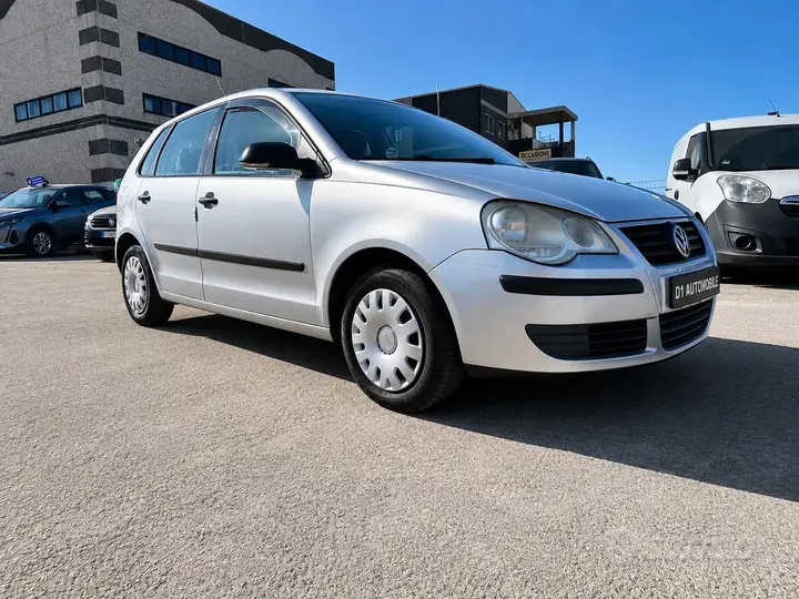 Volkswagen Polo 2008 photo 3